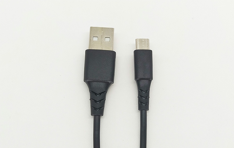 黑色PVC Micro USB數(shù)據(jù)線，安卓數(shù)據(jù)線定制廠家